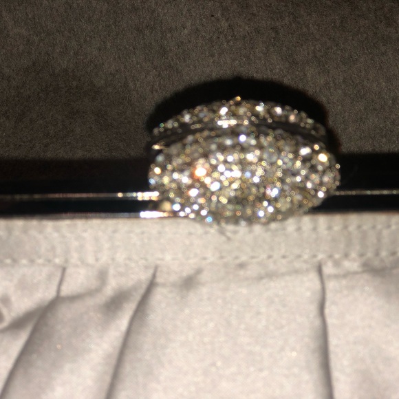 Purse - Picture 4 of 5